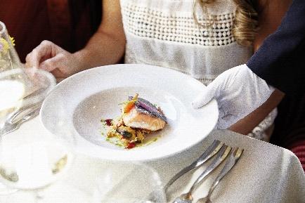 Gourmet course served on board
