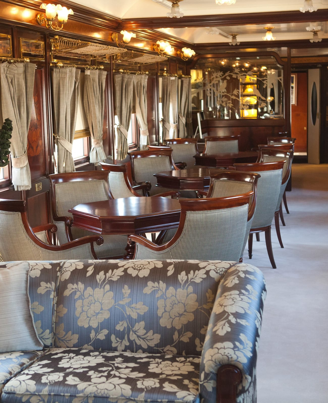 Al Ándalus salon car